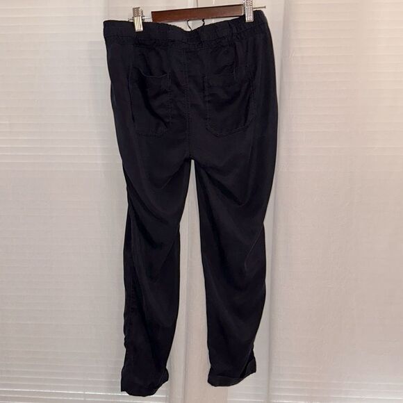 A PEA IN THE POD S Navy Crop Cuffed Lightweight Lyocell Cargo Pants - Picture 3 of 13
